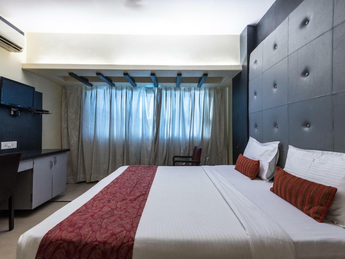 Oyo 3287 Hotel Mansarovar Navi Mumbai Buitenkant foto
