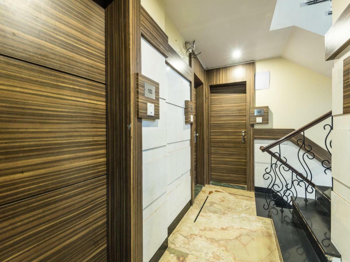 Oyo 3287 Hotel Mansarovar Navi Mumbai Buitenkant foto