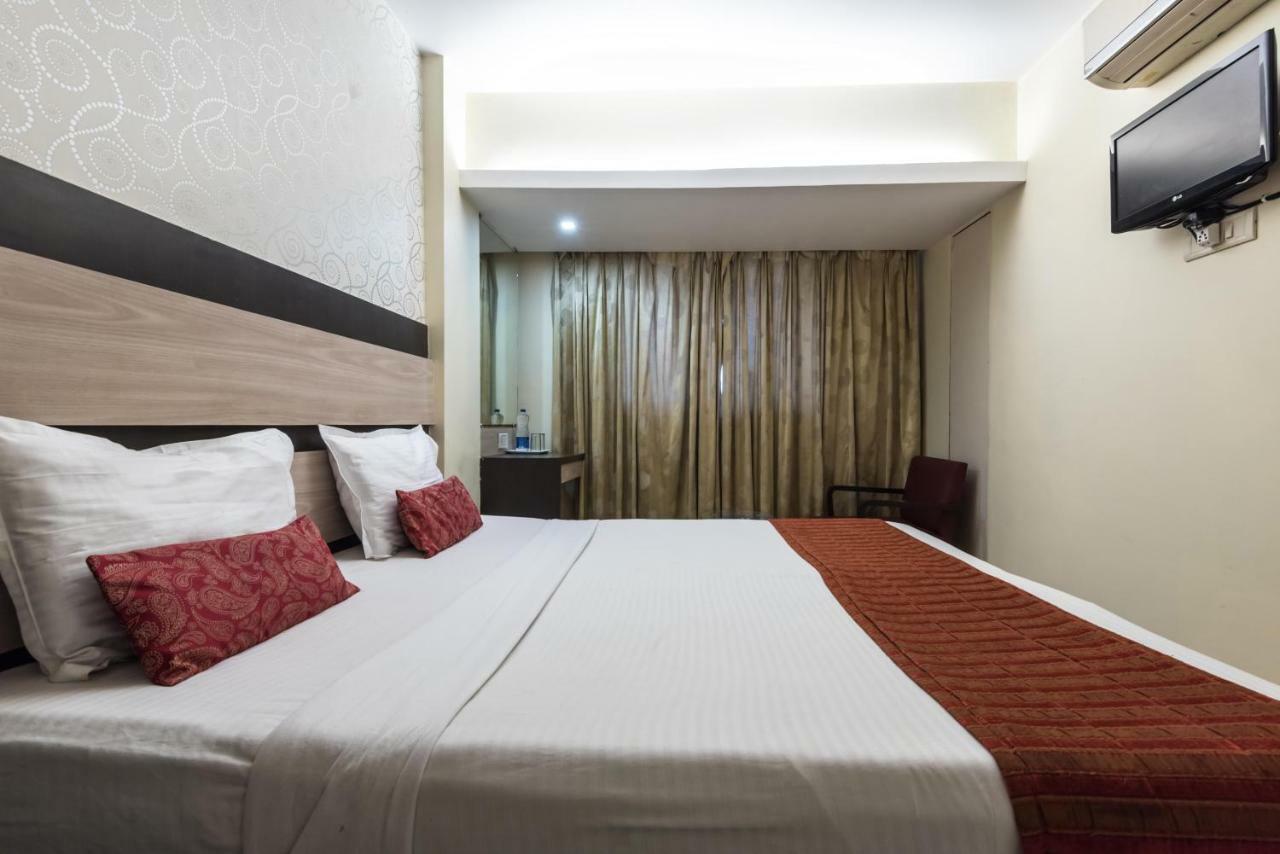 Oyo 3287 Hotel Mansarovar Navi Mumbai Buitenkant foto